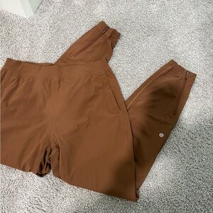 lululemon athletica brown adapted state jogger Pants